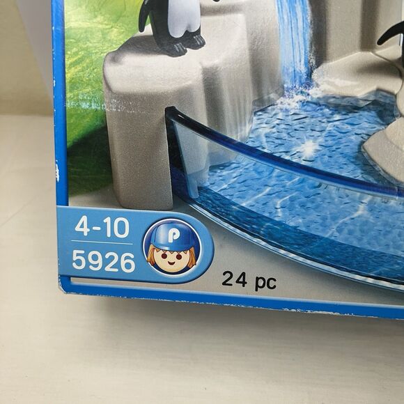 New PLAYMOBIL 5926 Vintage Zoo Penguin Exhibit Playset - Picture 4 of 7